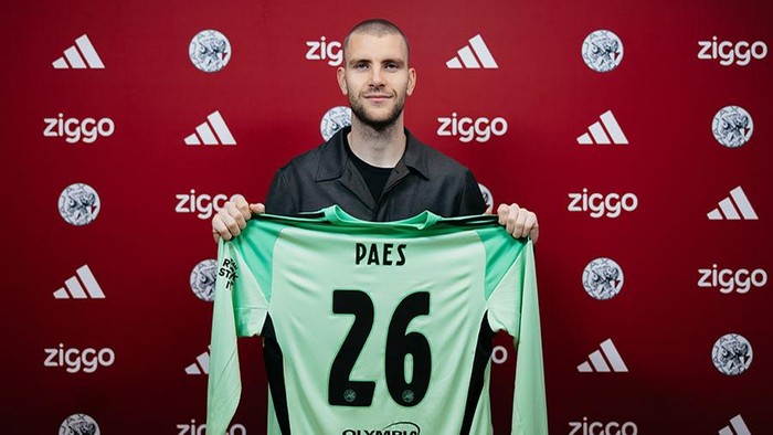 ‘Maarten Paes Punya Tinggi Ideal dan Kuat untuk Jadi Kiper Ajax’