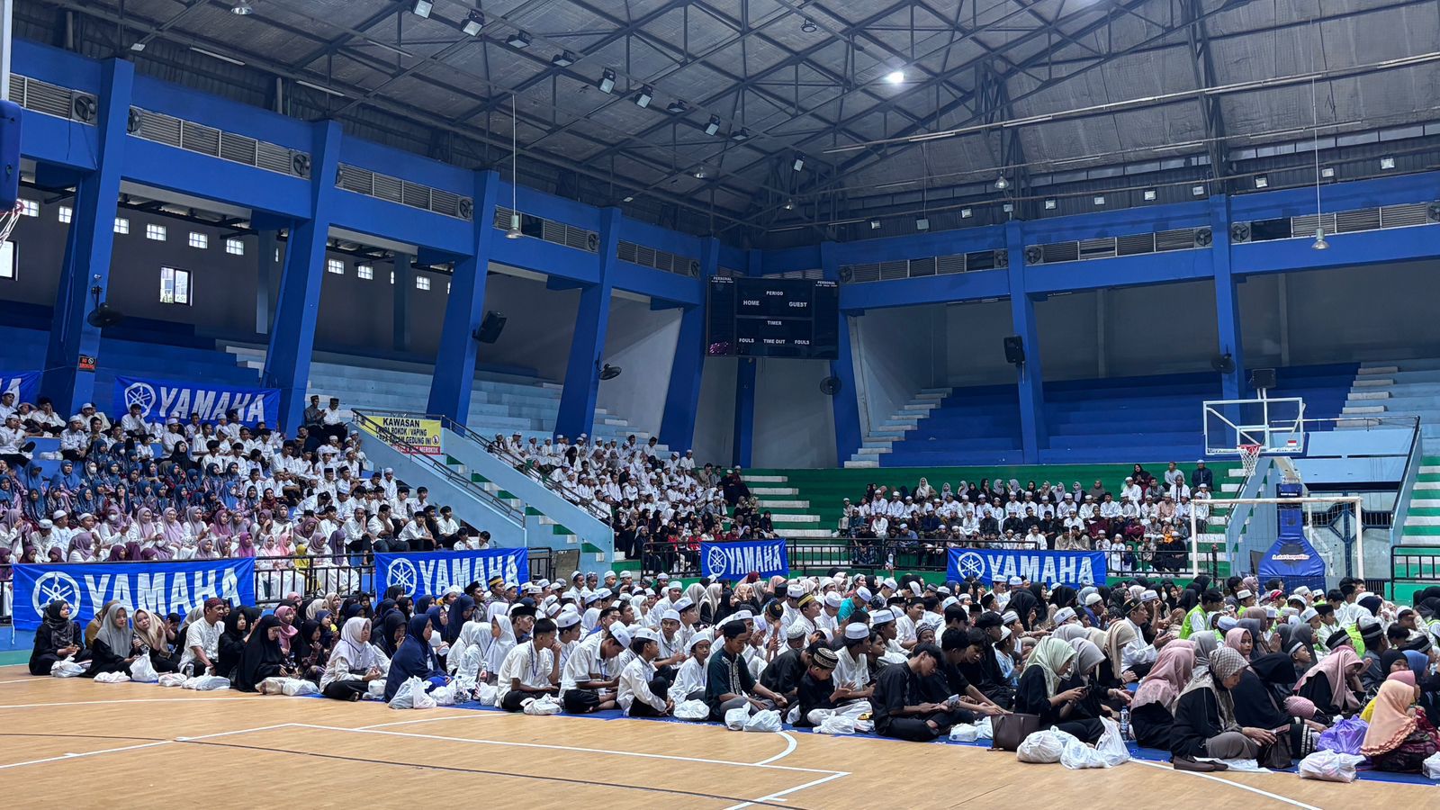 Tebar Kebahagiaan Ramadan, STSJ Yamaha Buka Puasa Bersama 1.000 Anak Yatim di Banjarmasin