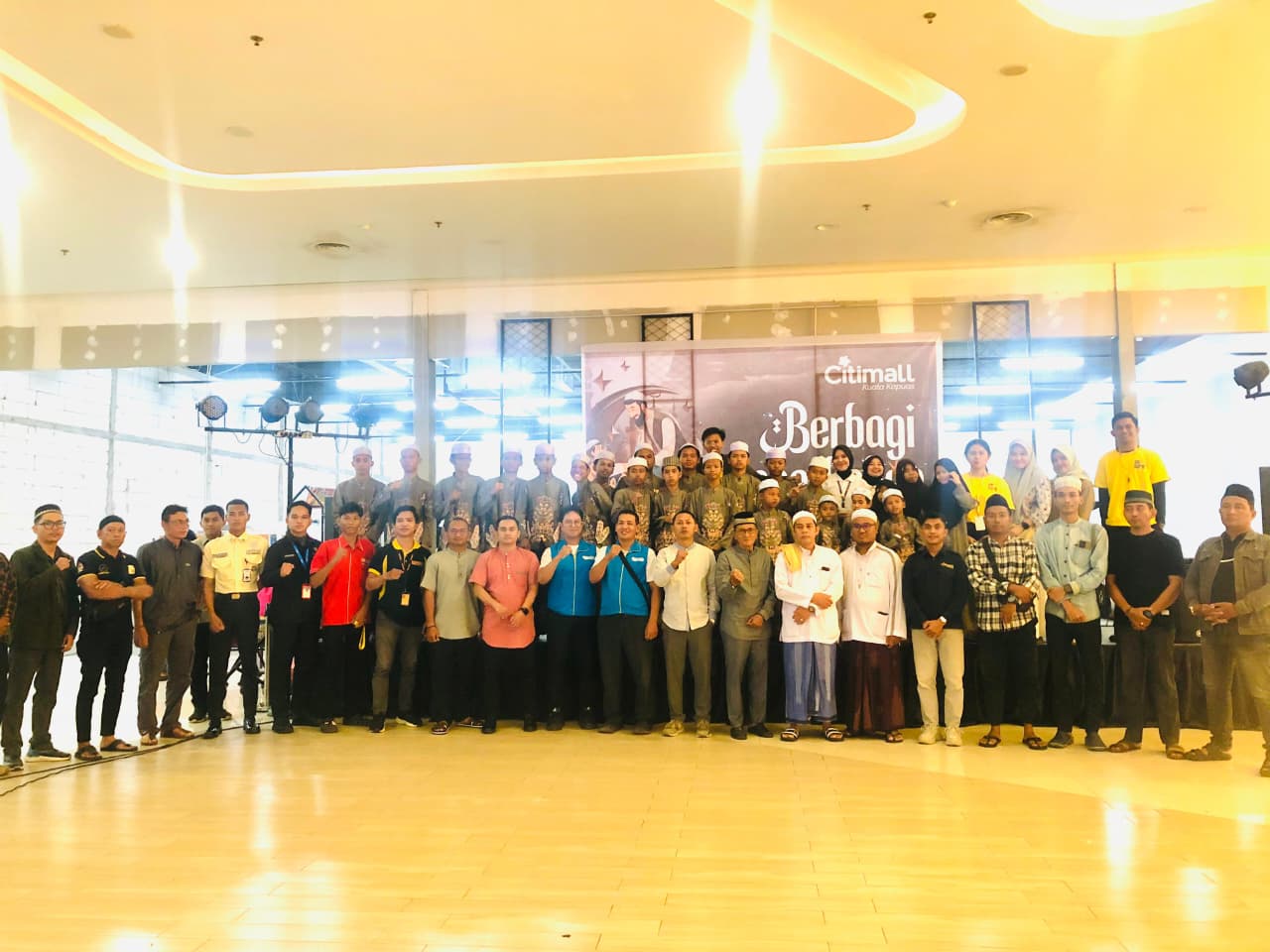 Program Berbagi Berkah Ramadan, Citimall Kapuas Ajak 50 Anak Panti Asuhan Berwisata ke Mal