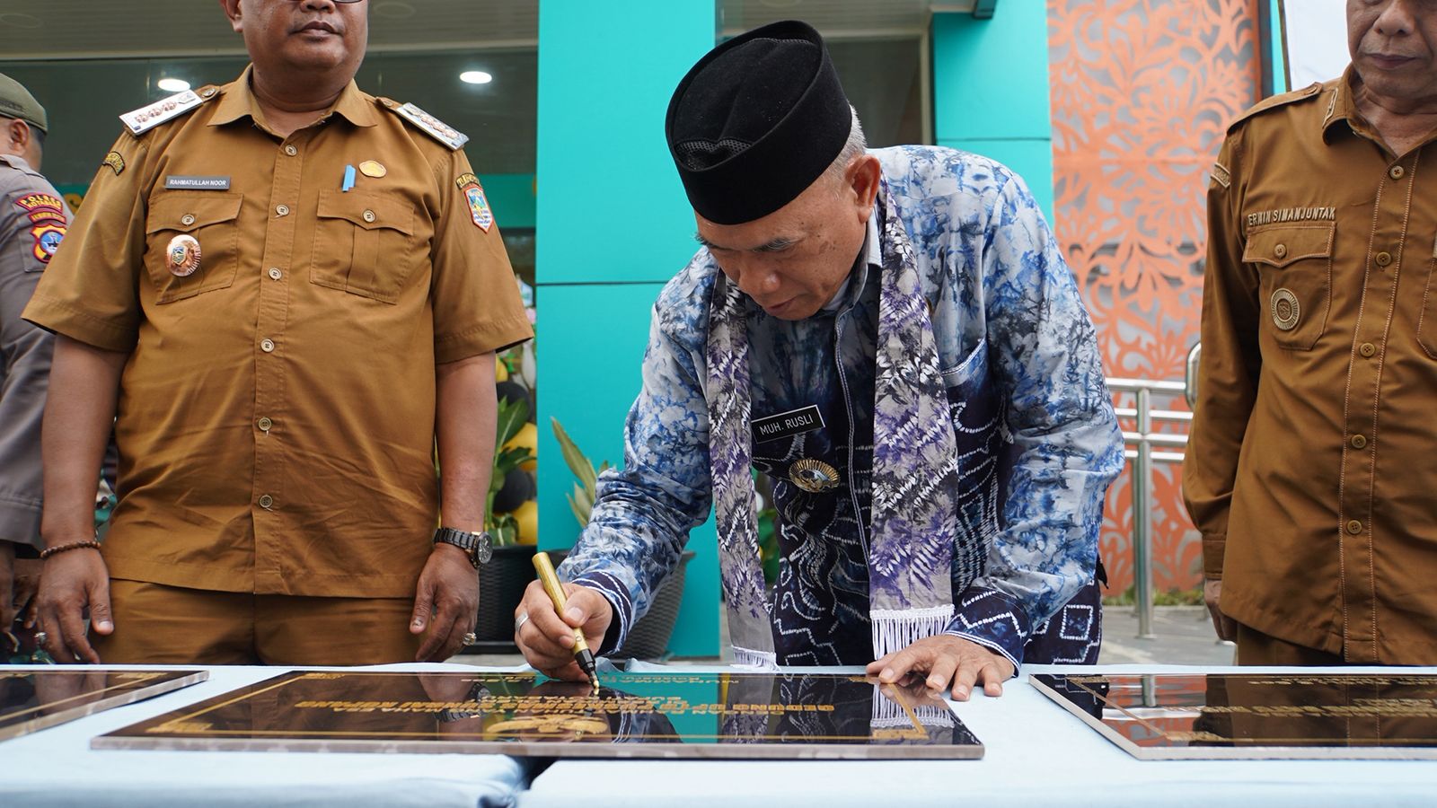 Tingkatkan Layanan Kesehatan Masyarakat, Bupati Kotabaru Resmikan 5 Puskesmas