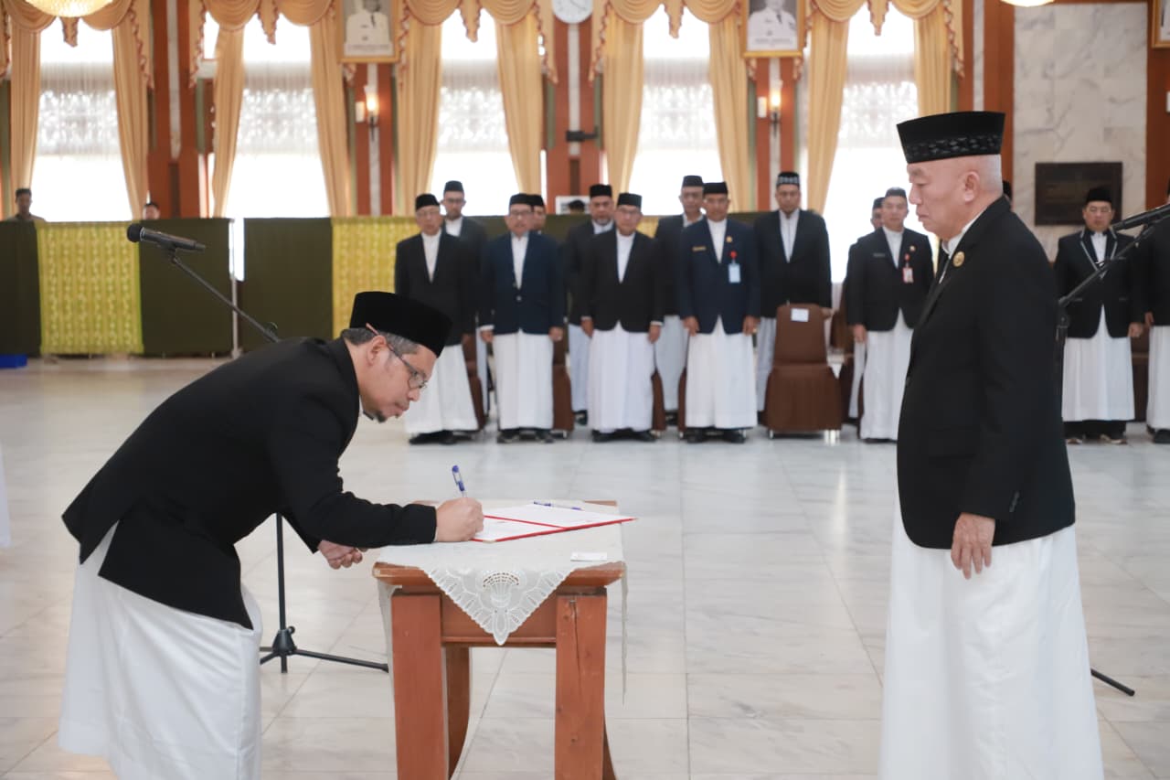 6 Pejabat Eselon II Dirotasi, Gubernur Muhidin: Evaluasi Kinerja Tetap Dilakukan Setiap Enam Bulan