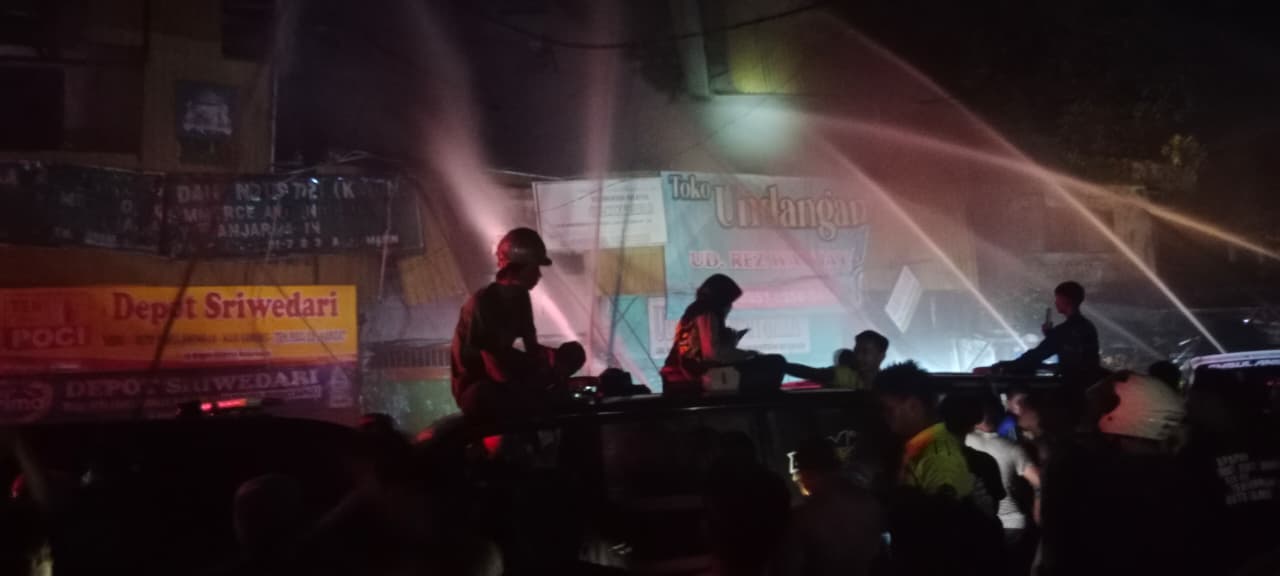 Lima Bangunan Terbakar, Salah Satunya Kantor YLK Kalsel