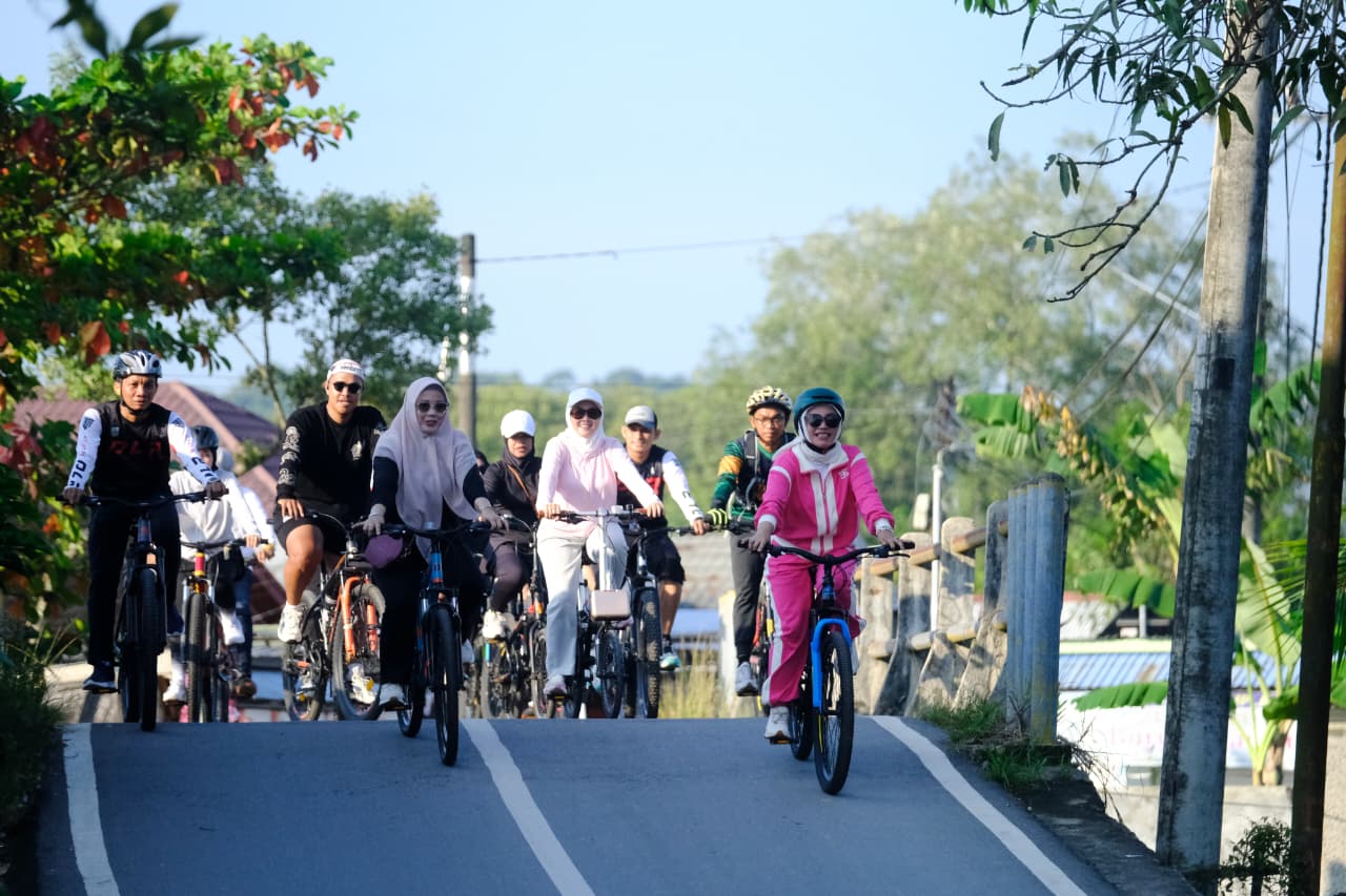 Ajang Sehat dan Silaturahmi, Ketua DPRD Ikut Semarakkan “Funbike Kotabaru Hebat”