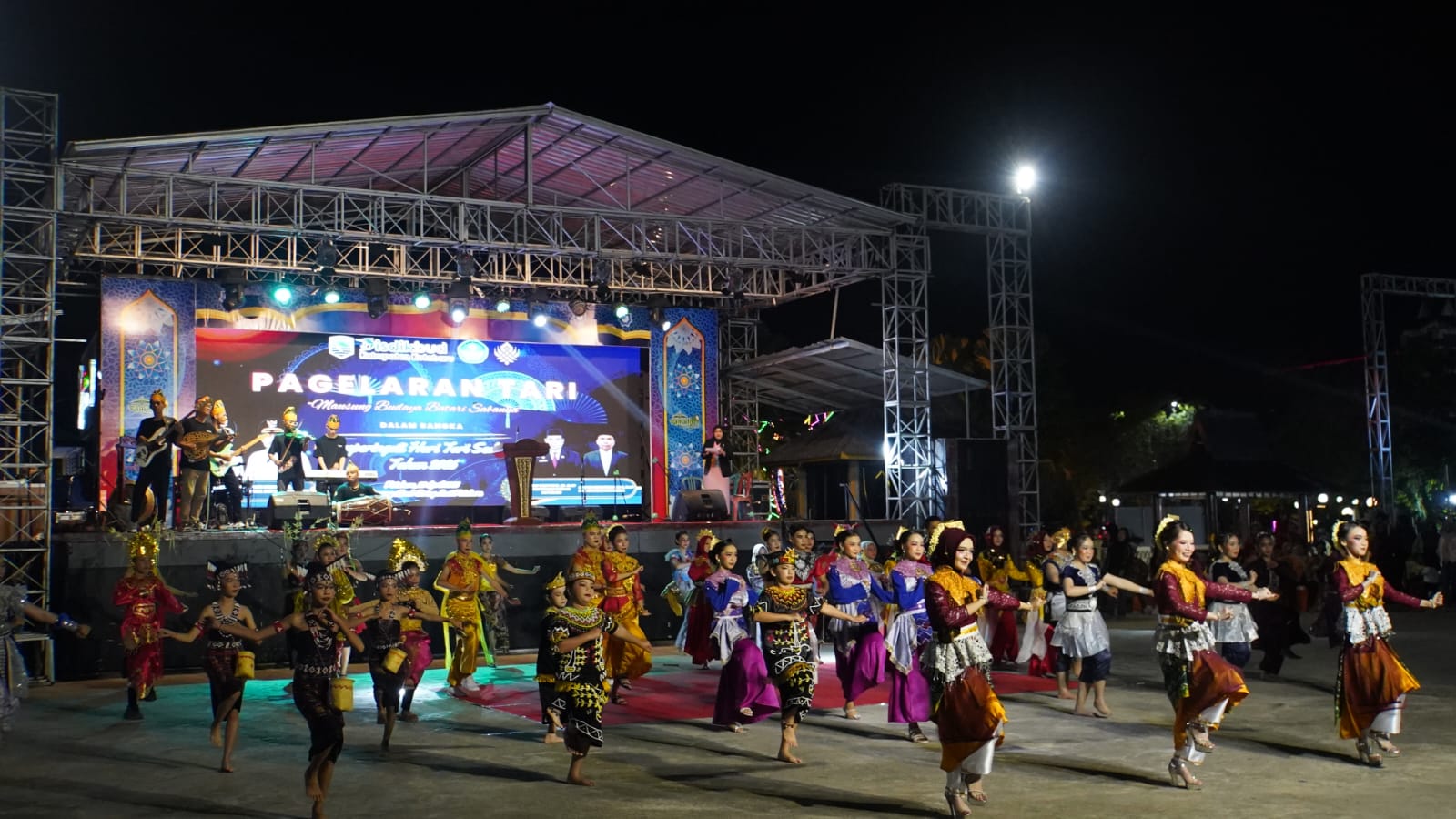 Dorong Pelestarian Budaya, Pemkab Kotabaru Gelar Pagelaran Tari di Hari Tari Dunia