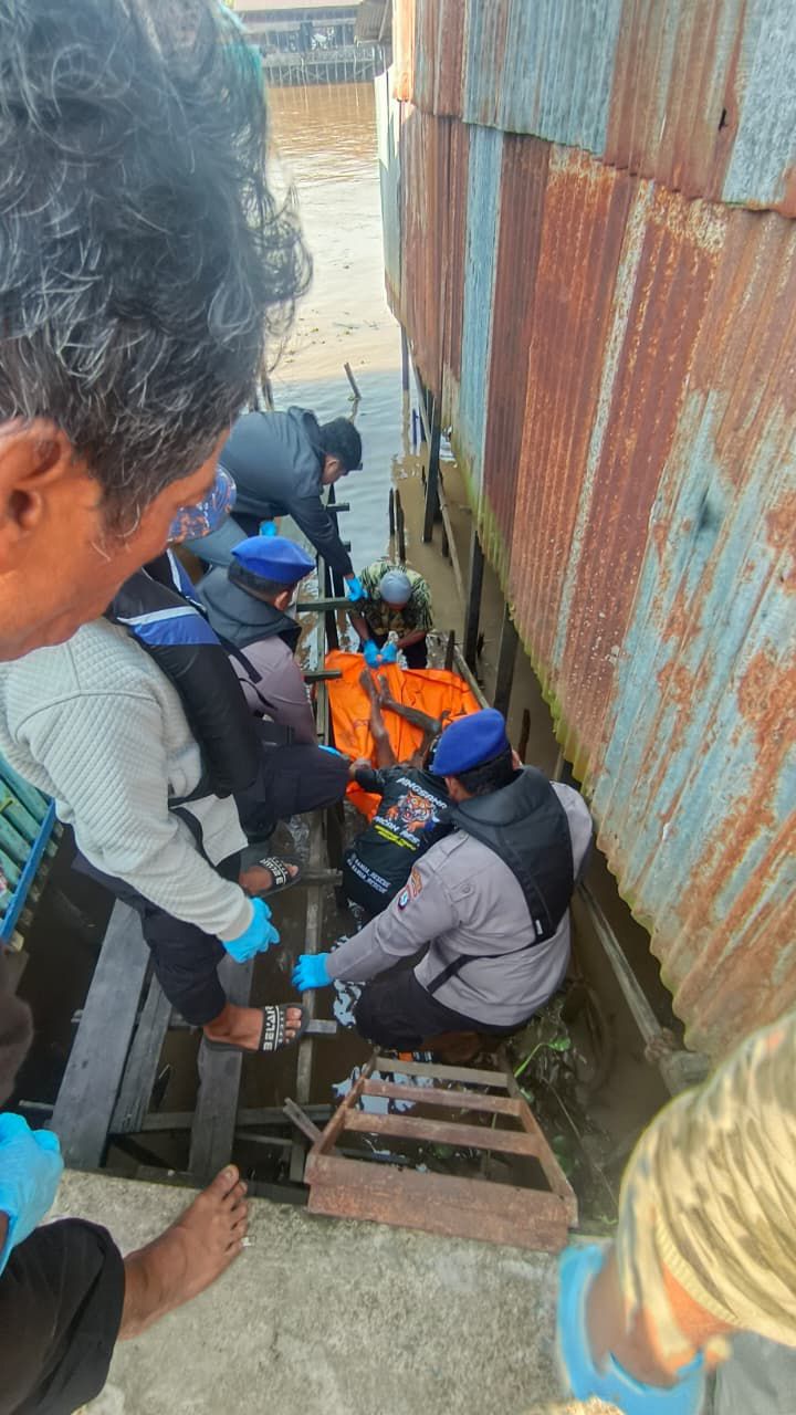 Warga Sungai Jingah Geger, Mayat Lansia Ditemukan Mengapung di Sungai