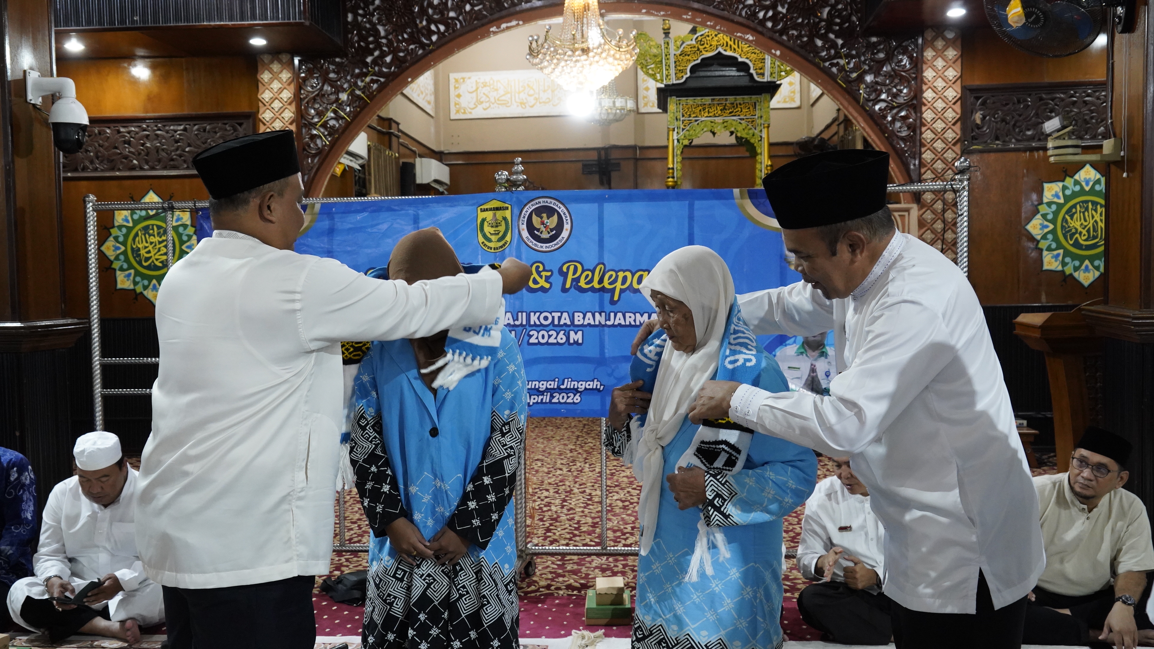 717 Jemaah Haji Banjarmasin Dilepas Menuju Tanah Suci