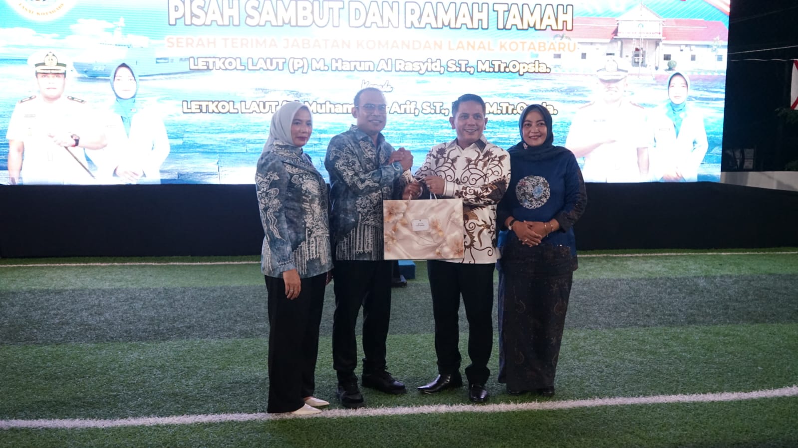 Tinggalkan Kotabaru, Letkol Harun Serahkan Tongkat Komando kepada Muhammad Arif