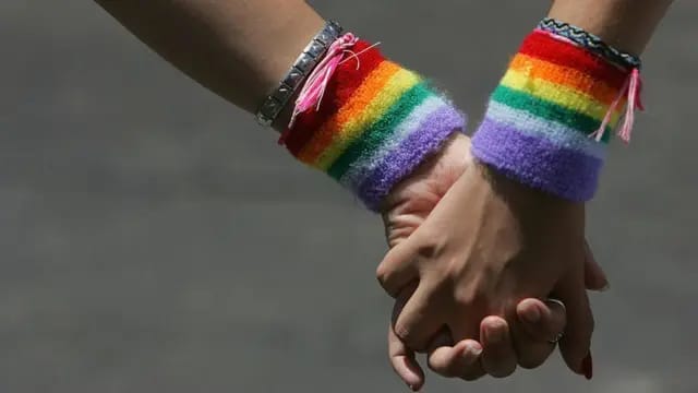 Viral! Dugaan Penggerebekan LGBT di Kotabaru, Begini Faktanya
