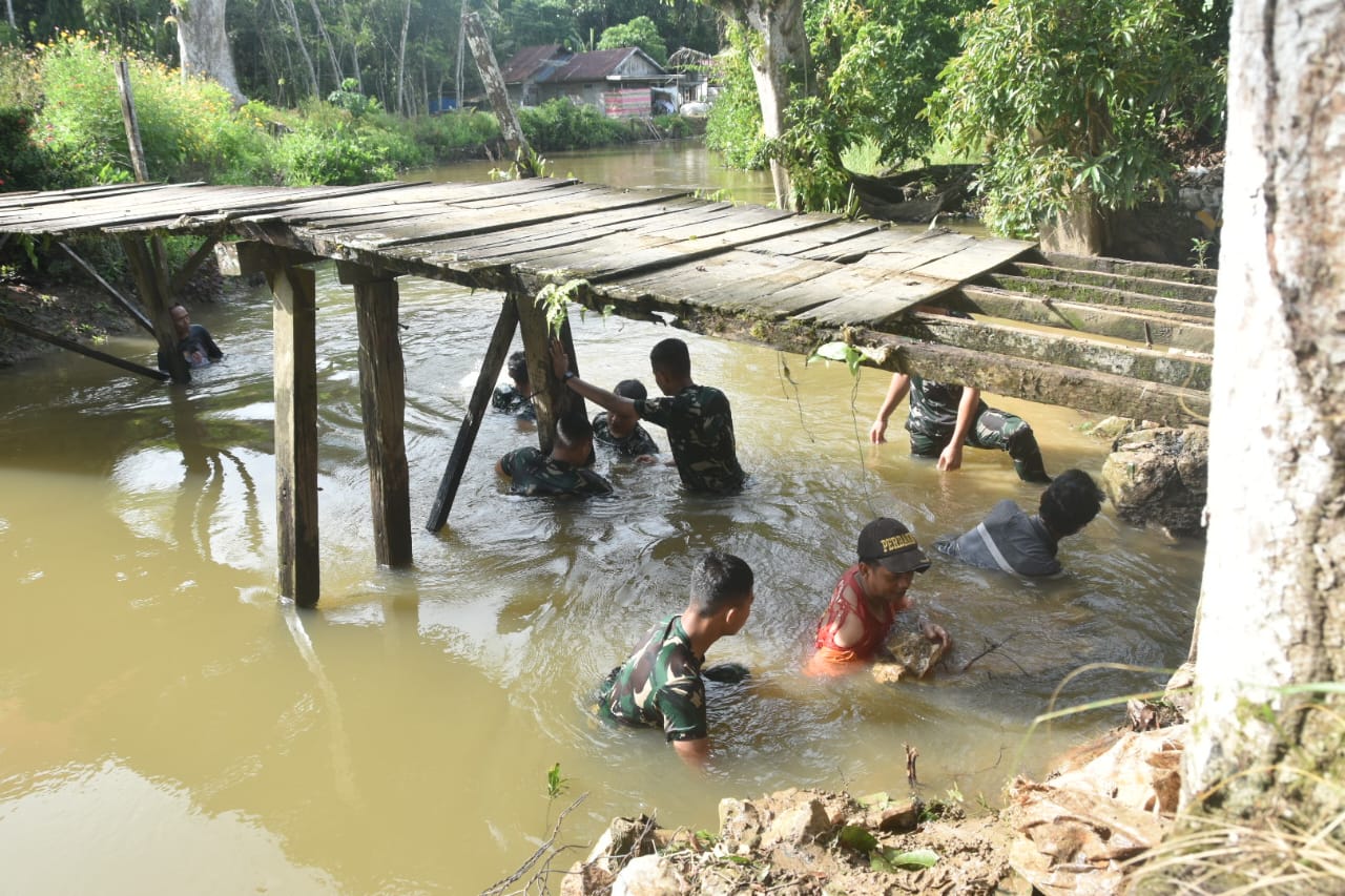 Kolaborasi TNI dan Pemkab HST, Jembatan Garuda Jadi Harapan Baru Warga Desa Paya Besar