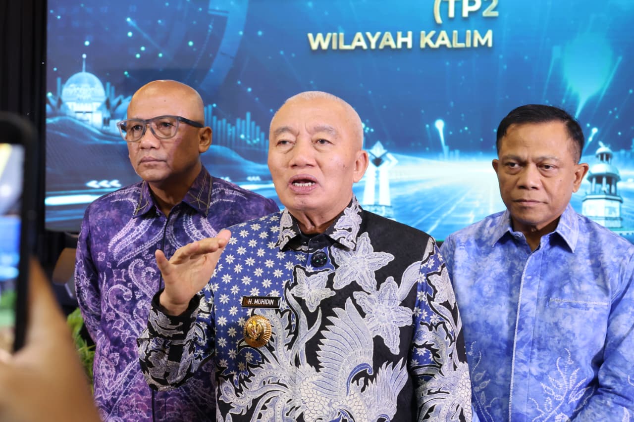 Perbanyak Sosialisasi, Gubernur Muhidin Terus Dorong Masyarakat Transaksi Non Tunai