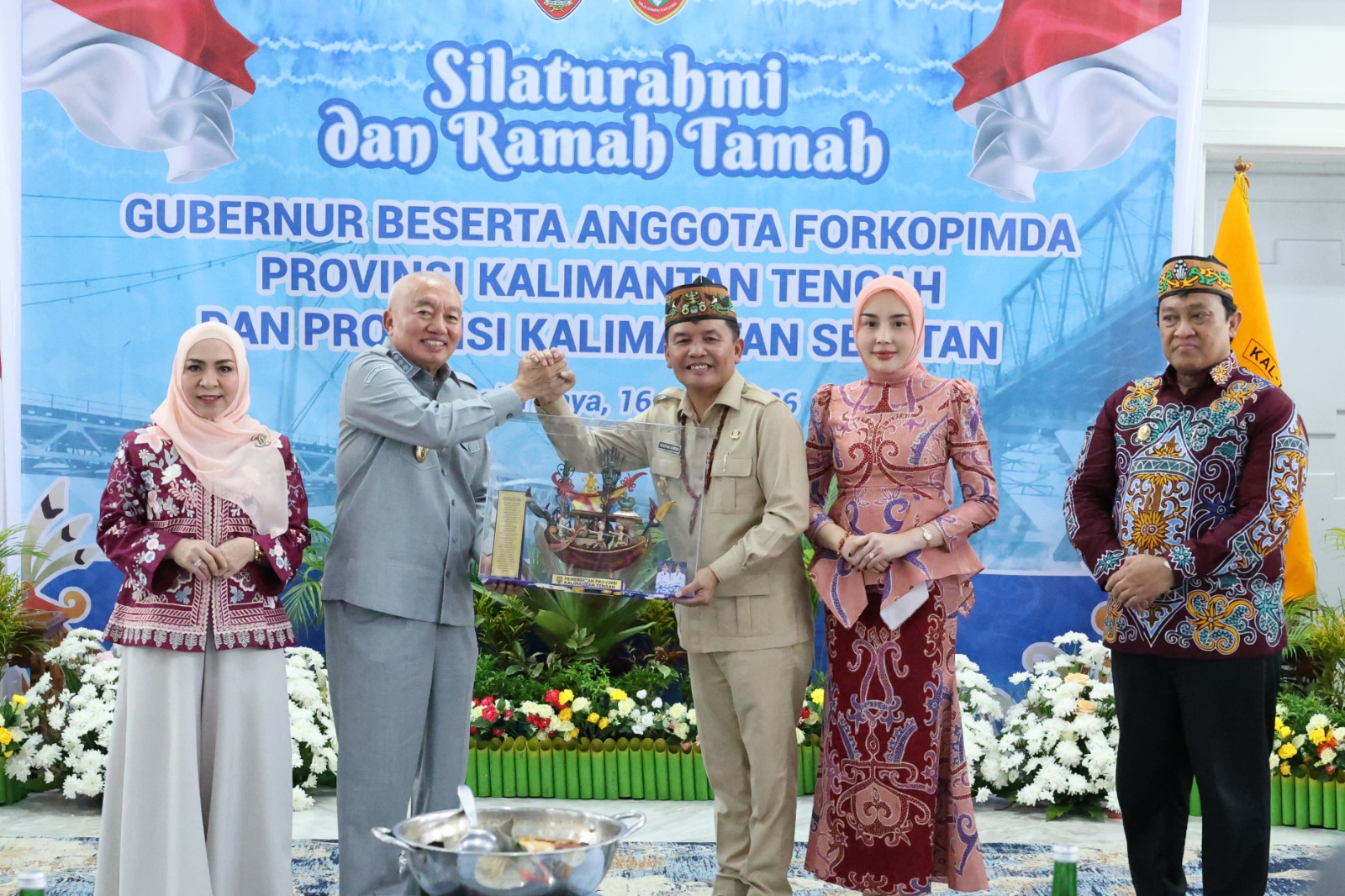 Muhidin dan Agustiar Sabran Sepakat Tingkatkan Kerjasama Pembangunan Daerah