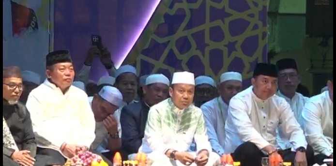 Hadirkan Ustaz Das’ad Latif, Ribuan Jemaah Padati Masjid Agung Al Mukarram Kapuas