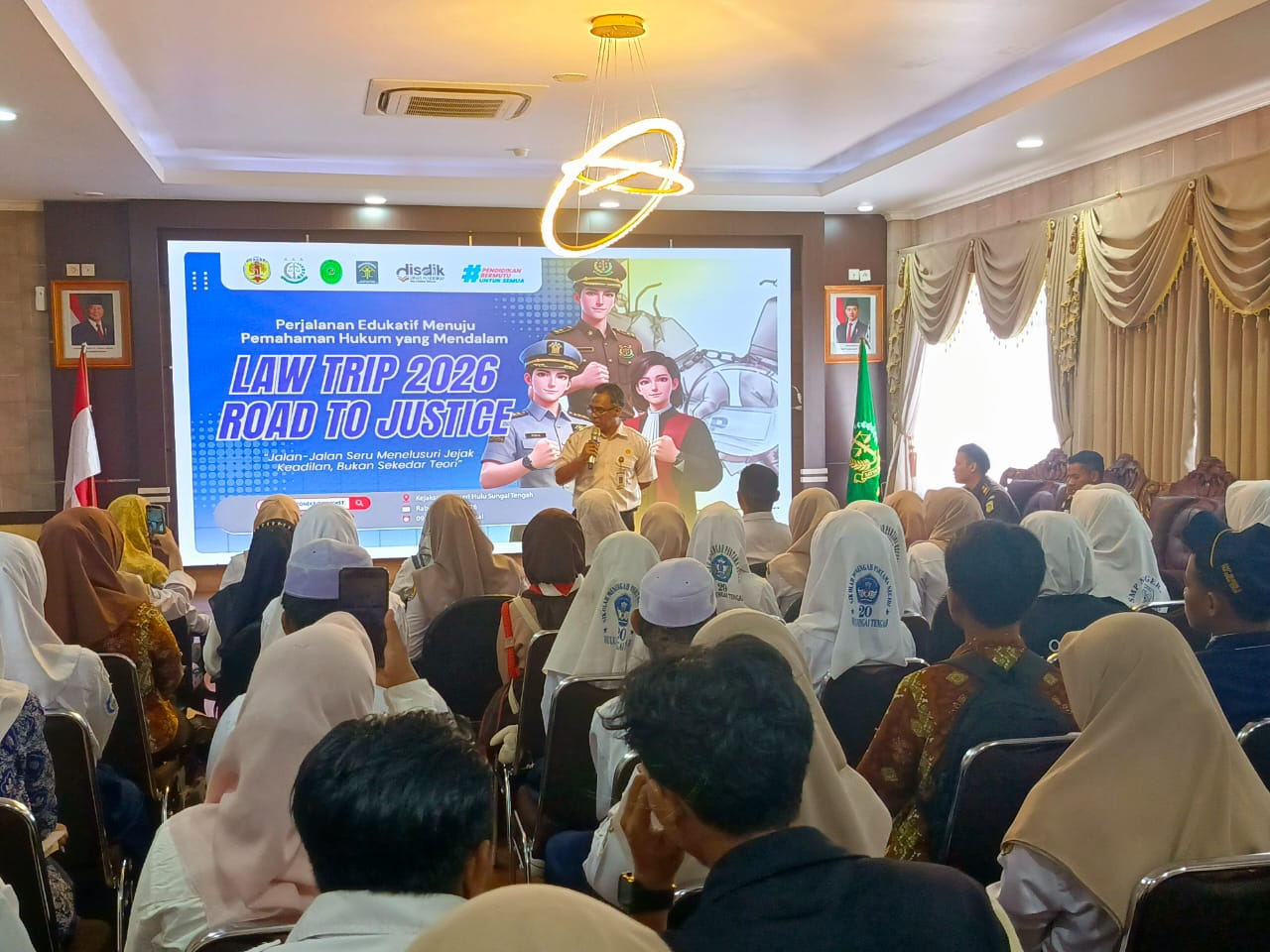 Pelajar SMP di HST Dibekali Wawasan Sistem dan Produk Hukum