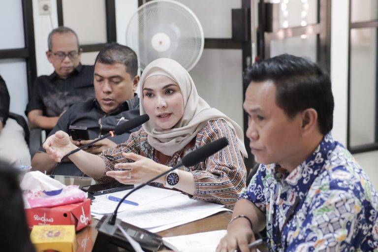 Terkait Rencana Pembangunan Stadion Berstandar Modern, Komisi III DPRD Kalsel Studi Banding ke Stadion Manahan Solo