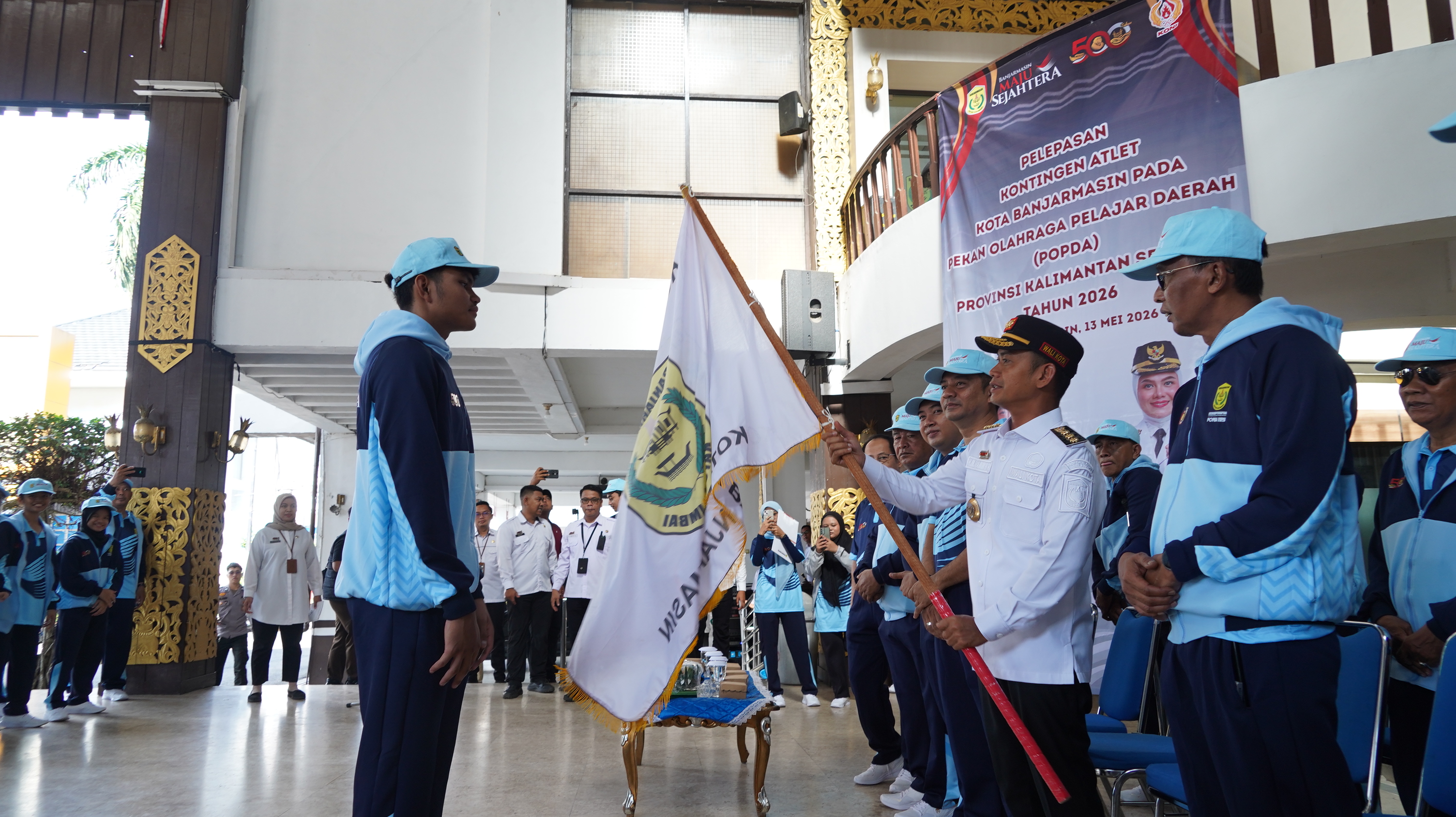 77 Atlet POPDA Dilepas, Banjarmasin Optimistis Pertahankan Tradisi Juara