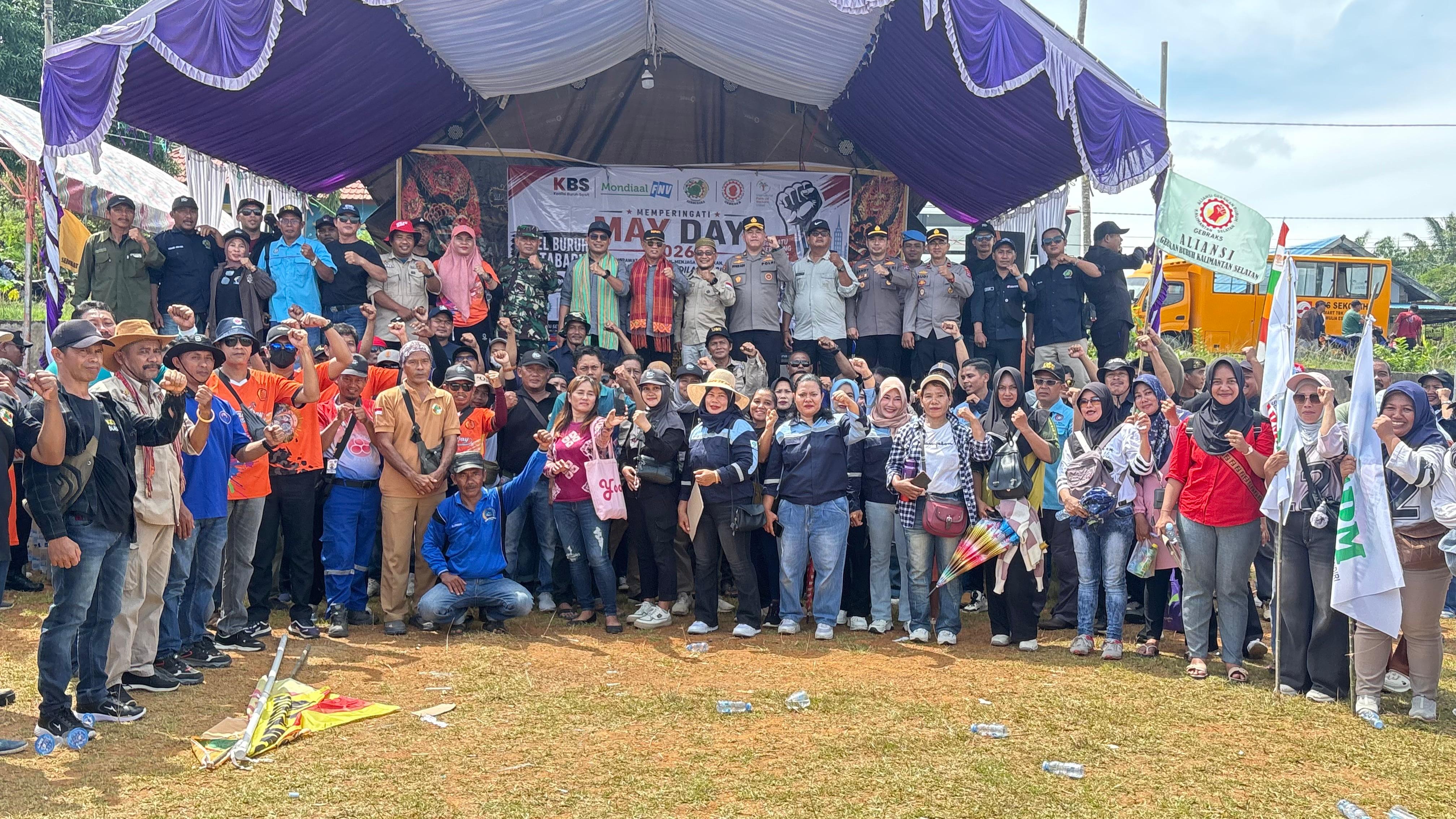 Bupati Kotabaru Hadiri Peringatan Hari Buruh Internasional 2026