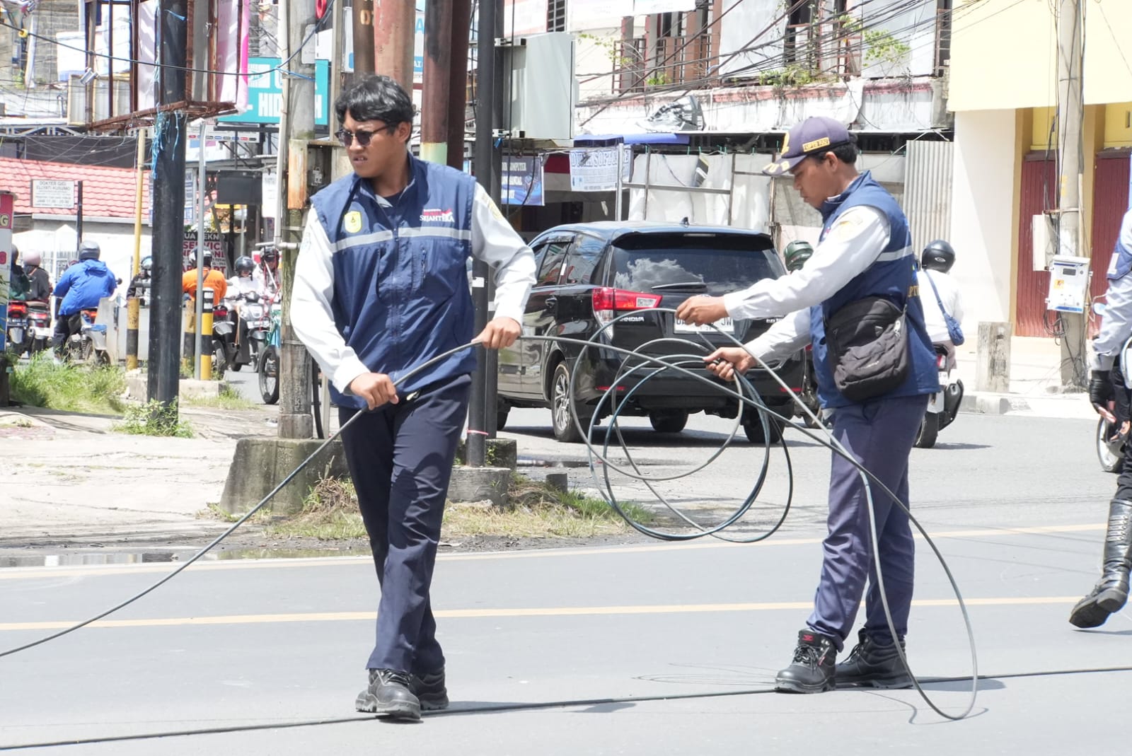 Semrawut, Walikota Yamin Instruksikan Penataan Kabel Fiber Optik