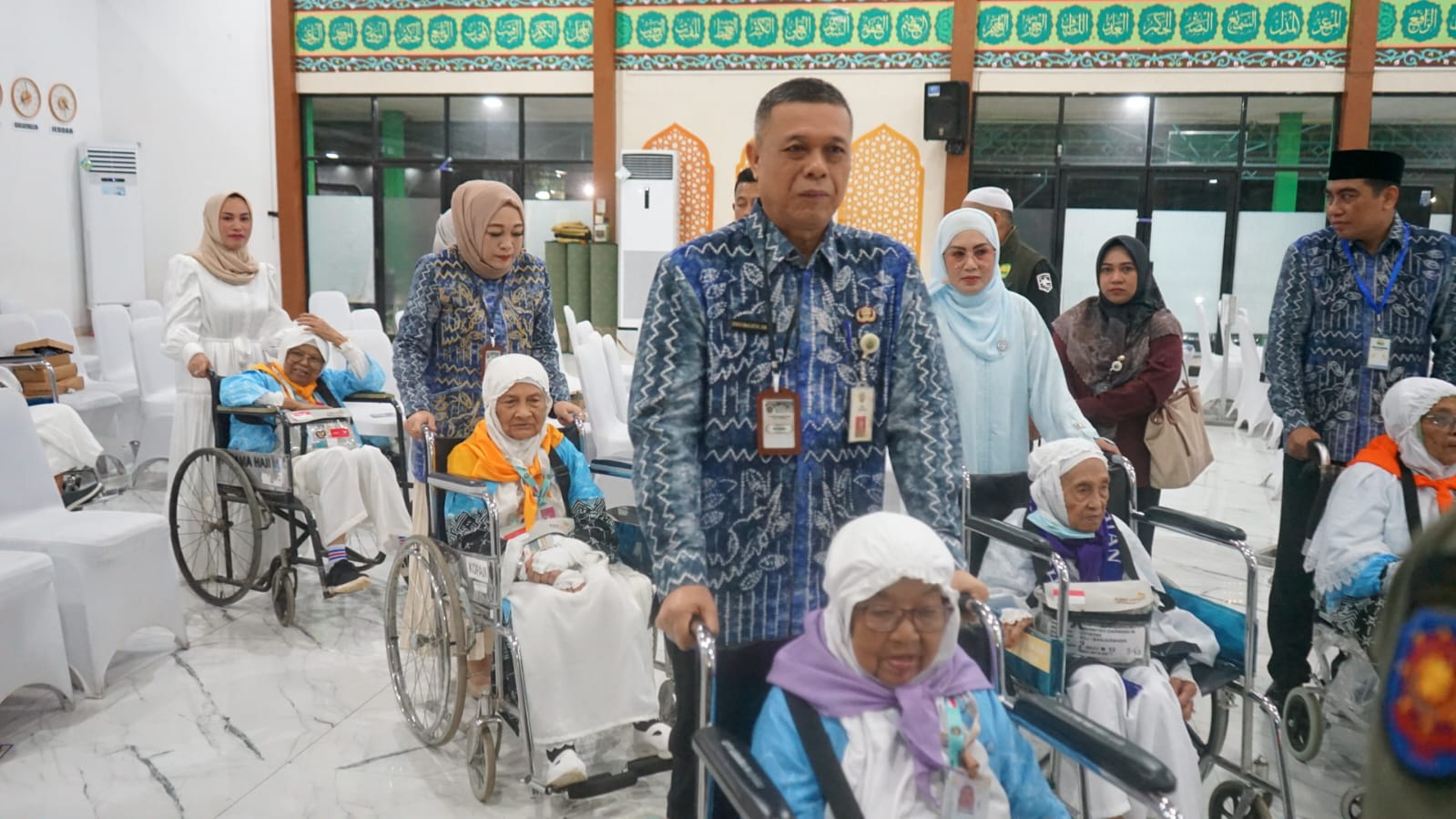 Kloter 13 BDJ Embarkasi Banjarmasin Diberangkatkan ke Tanah Suci