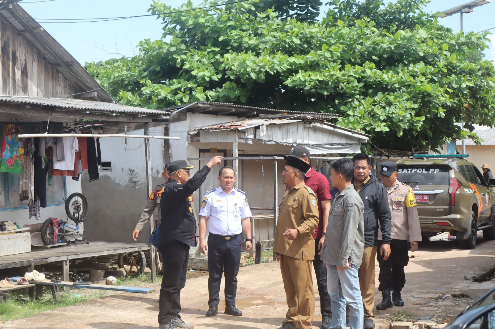 Peduli Fasilitas Penunjang Objek Wisata, Bupati Kotabaru Kunjungi Desa Teluk Tamiang