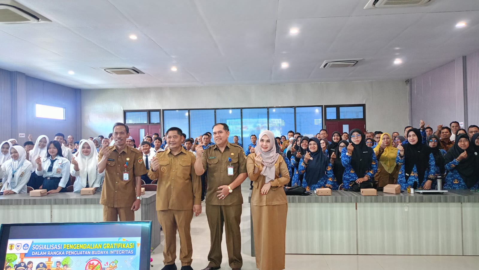 Pemkab HST Sosialisasikan Pengendalian Gratifikasi kepada Siswa SMP