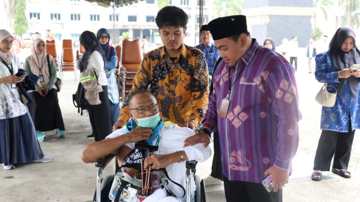 185 Jemaah Haji Tanah Bumbu Kloter BDJ 18, Dilepas Menuju Tanah Suci