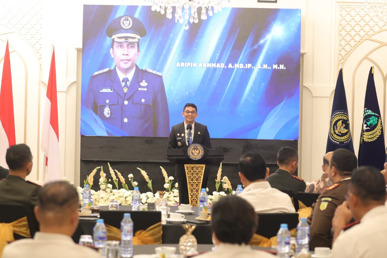 Sertijab dan Pisah Sambut, Bupati Andi Rudi Latif Apresiasi Dedikasi Kepala Lapas Batulicin