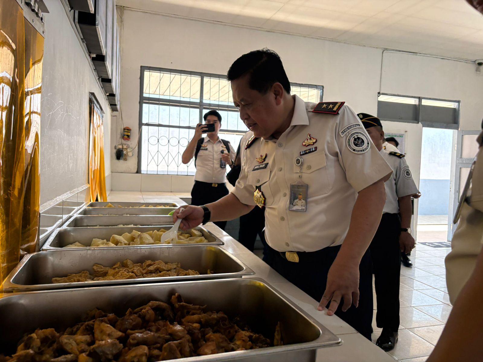 Kakanwil Ditjenpas Kalsel Tinjau Dapur Sehat Lapas Kotabaru
