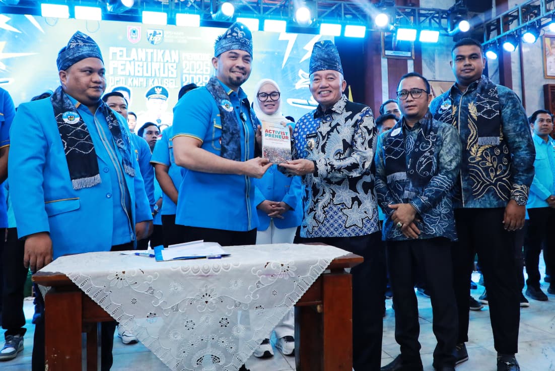 Hadiri Pelantikan Pengurus KNPI Kalsel, Gubernur Muhidin Siap Bantu Kegiatan Pemuda di Banua