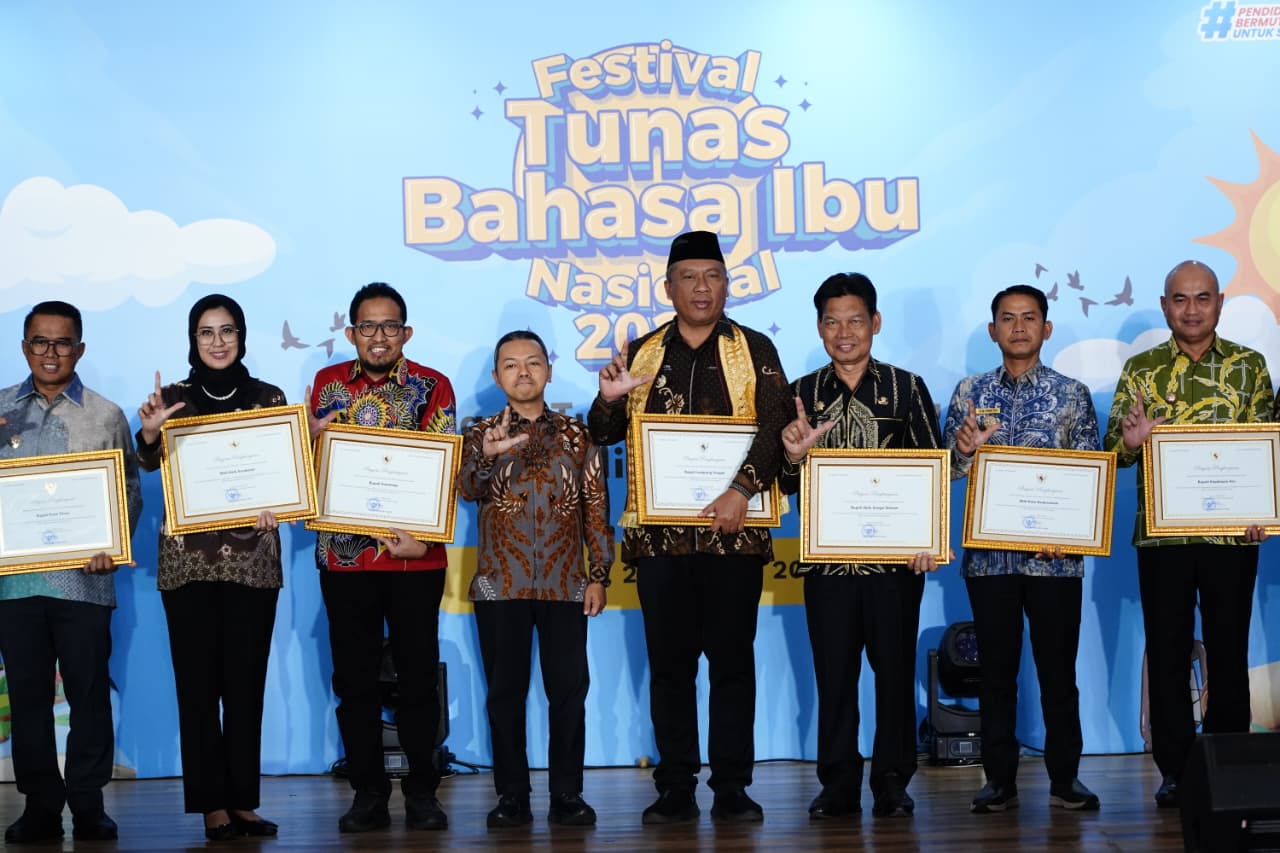 Banjarmasin Raih Penghargaan Revitalisasi Bahasa Daerah Nasional