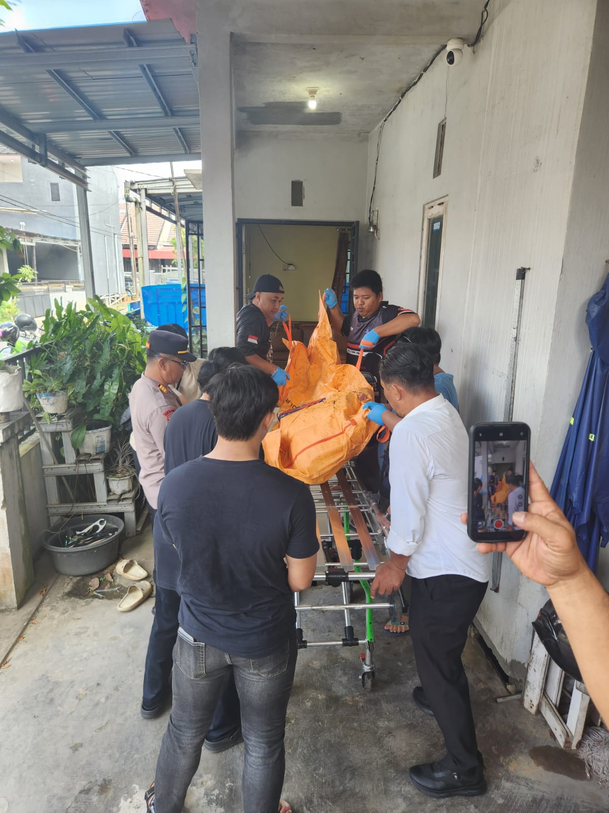 Pejabat DPMPTSP Kalsel Ditemukan Tak Bernyawa Dalam Kamar, Diduga Ini Penyebabnya