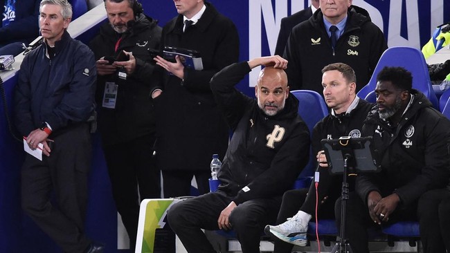 Pep Guardiola Tolak Menyerah Buru Trofi Liga Inggris usai Ditahan Everton