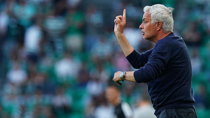 Real Madrid Serius Minati Mourinho, Sudah Kontak Agen
