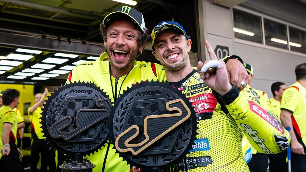 Punya 4 Pilihan, Valentino Rossi Ingin Pertahankan 1 Rider Italia untuk Timnya di MotoGP 2027