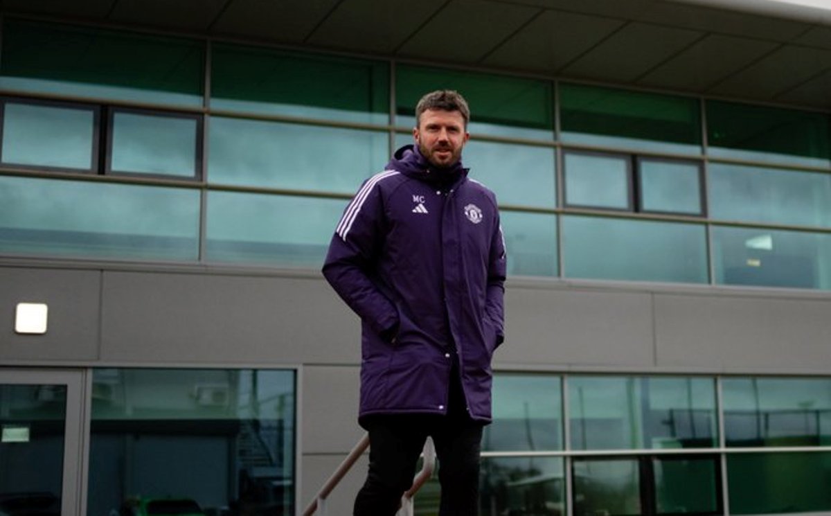 Bawa Manchester United ke Liga Champions, Michael Carrick Serahkan Nasib ke Manajemen