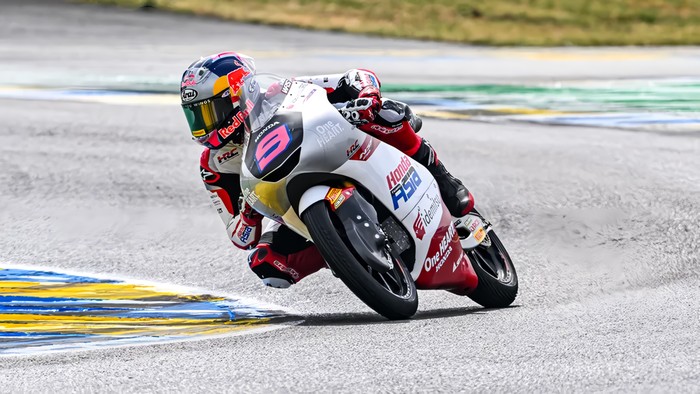 Hasil Race Moto3 Italia 2026: Veda Ega Pratama Finis Posisi 8 meski Start 13!
