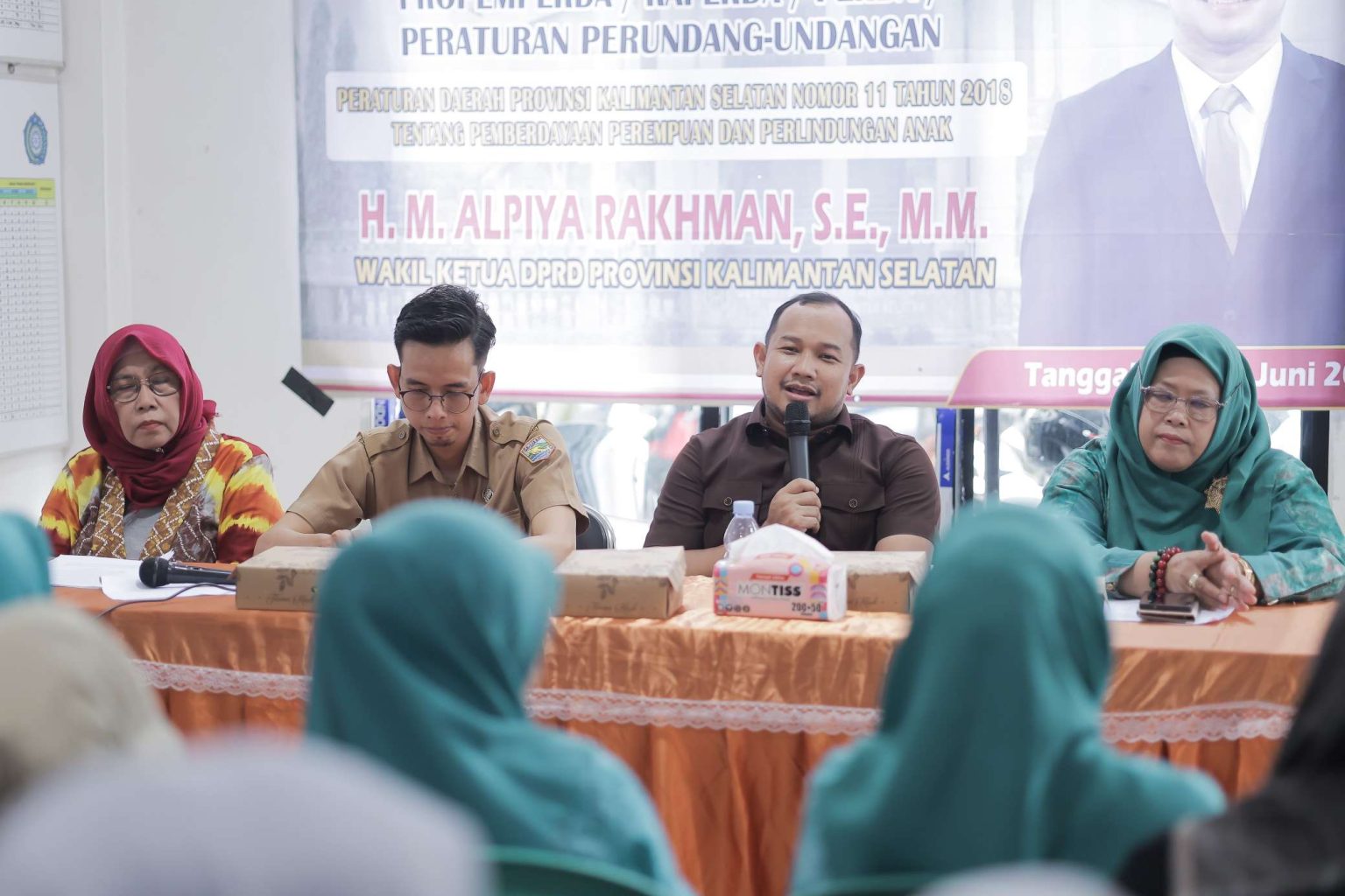 Wakil Ketua DPRD Kalsel Sosialisasikan Perda Perlindungan Perempuan dan Anak di Kotabaru