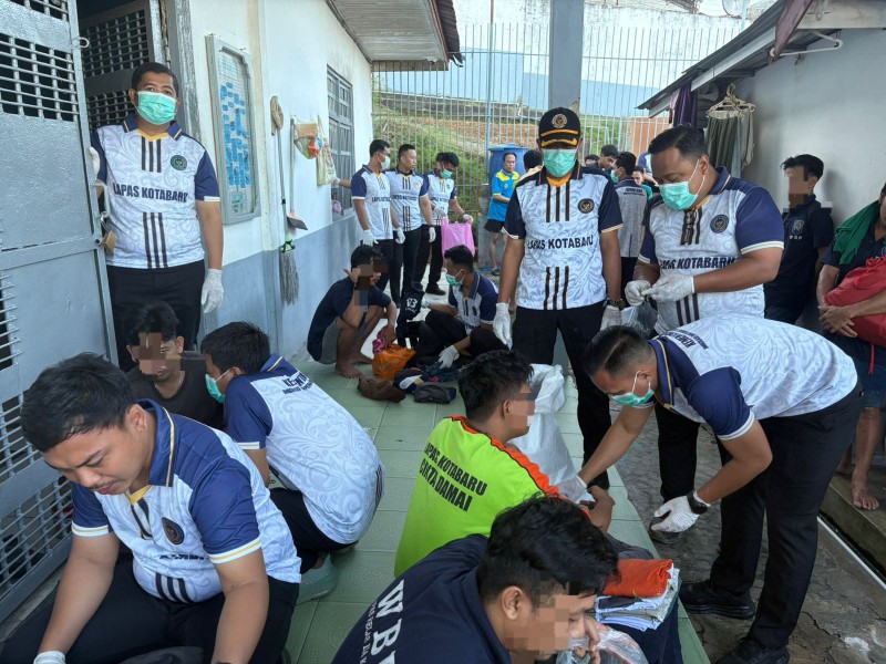 Cegah Hantavirus dan Perkuat Keamanan, Lapas Kotabaru Gelar Razia Pakaian Warga Binaan