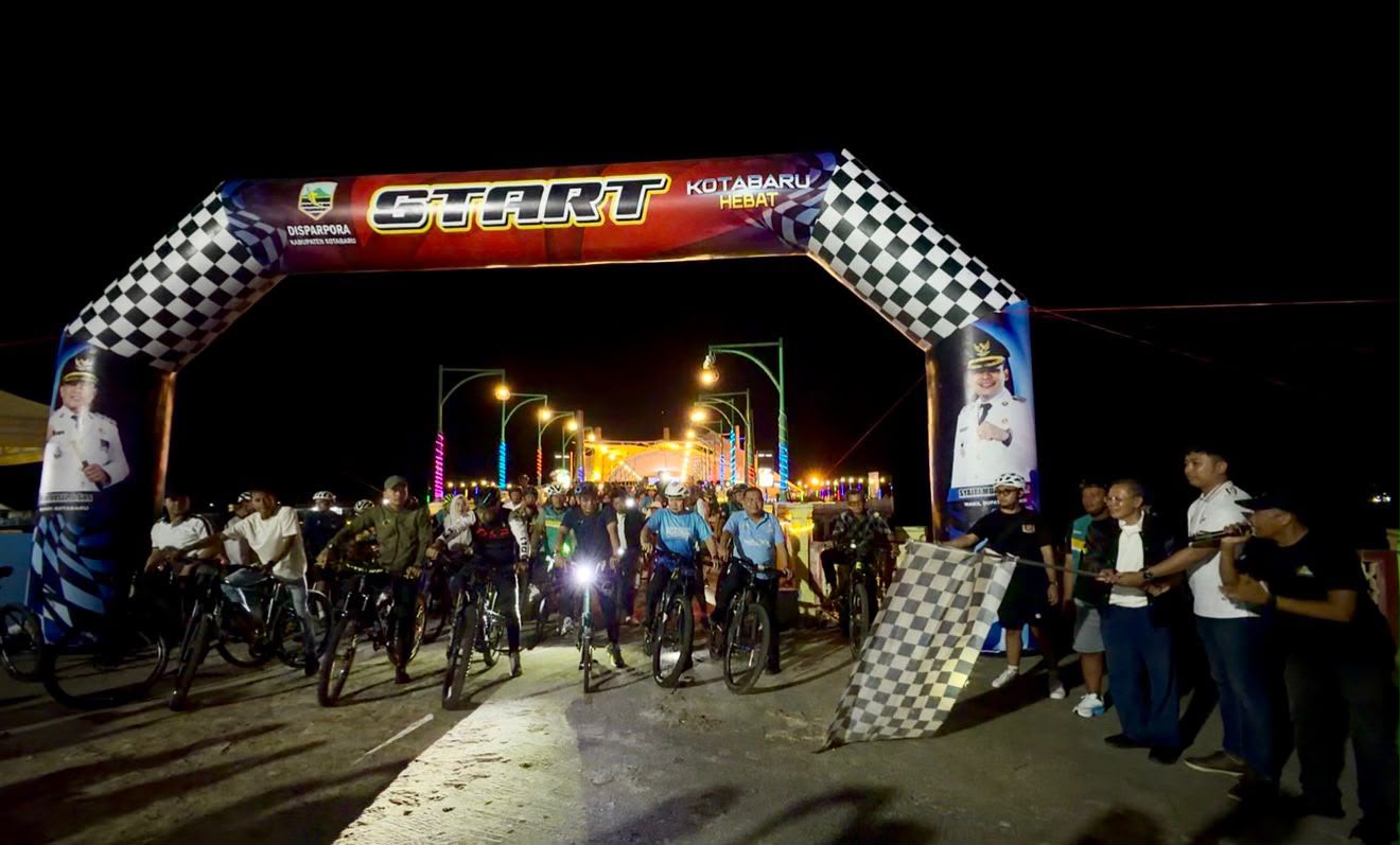 Nikmati Suasana Malam Kotabaru, Pemkab Gelar Fun Bike Night Kotabaru Hebat