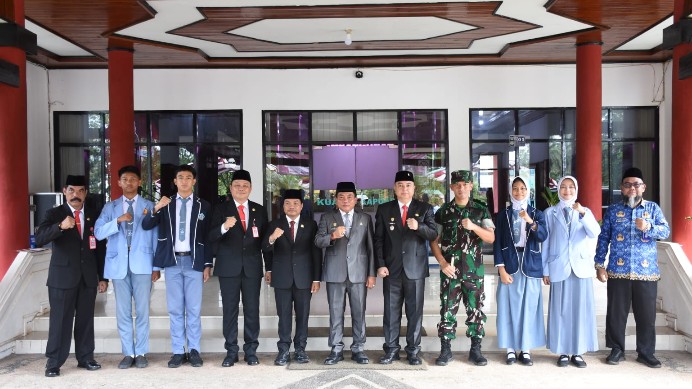 Empat Pelajar Kapuas Lolos Seleksi Calon Paskibraka Kalteng, Ini Pesan Bupati Wiyatno