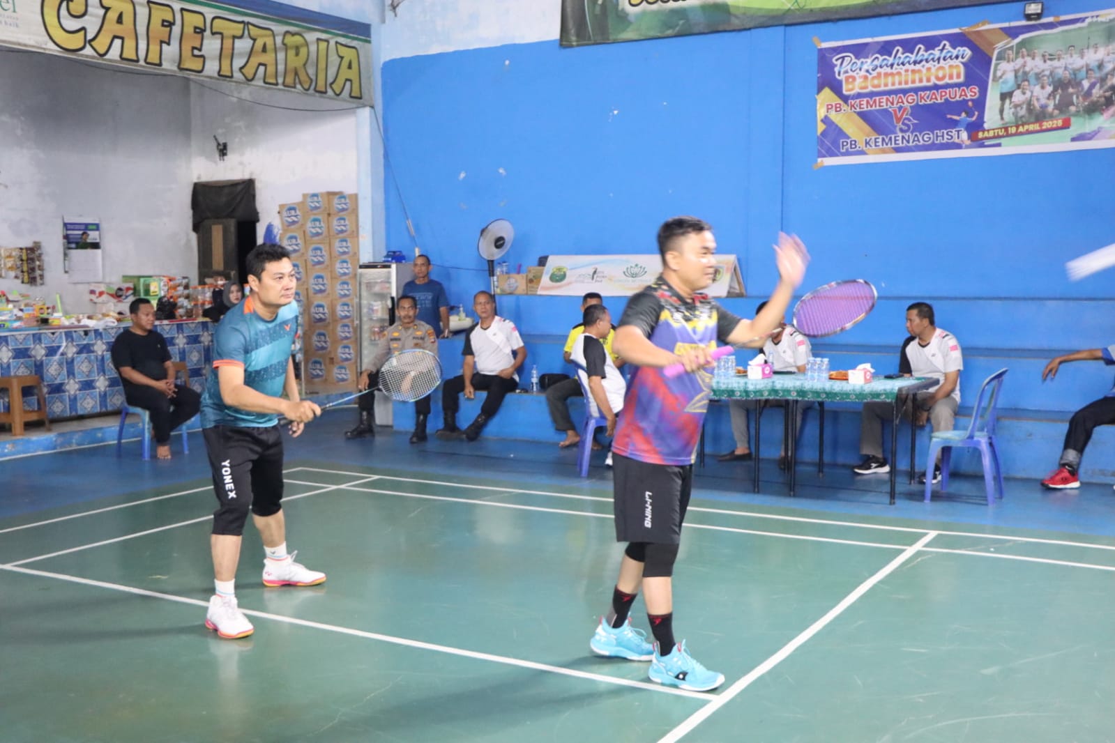 Pasangan Nuryono dan Wahid Juara Turnamen Badminton Kapolres HST Cup