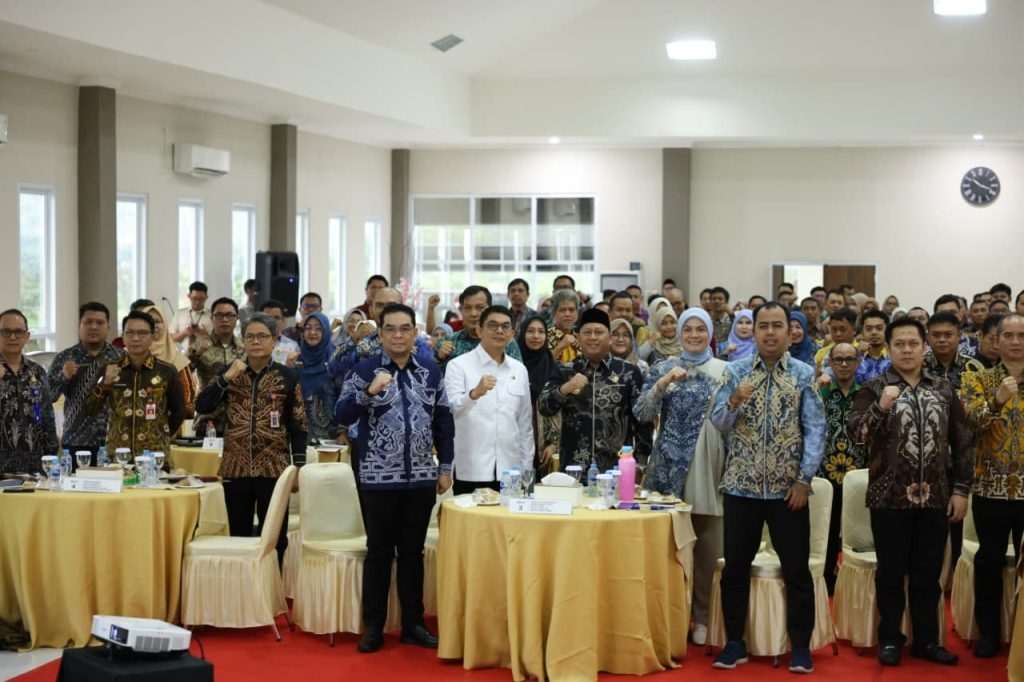 Bimtek KKPR dan Integrasi Data LBS, Bupati Andi Rudi Latif Perkuat Komitmen Ketahanan Pangan