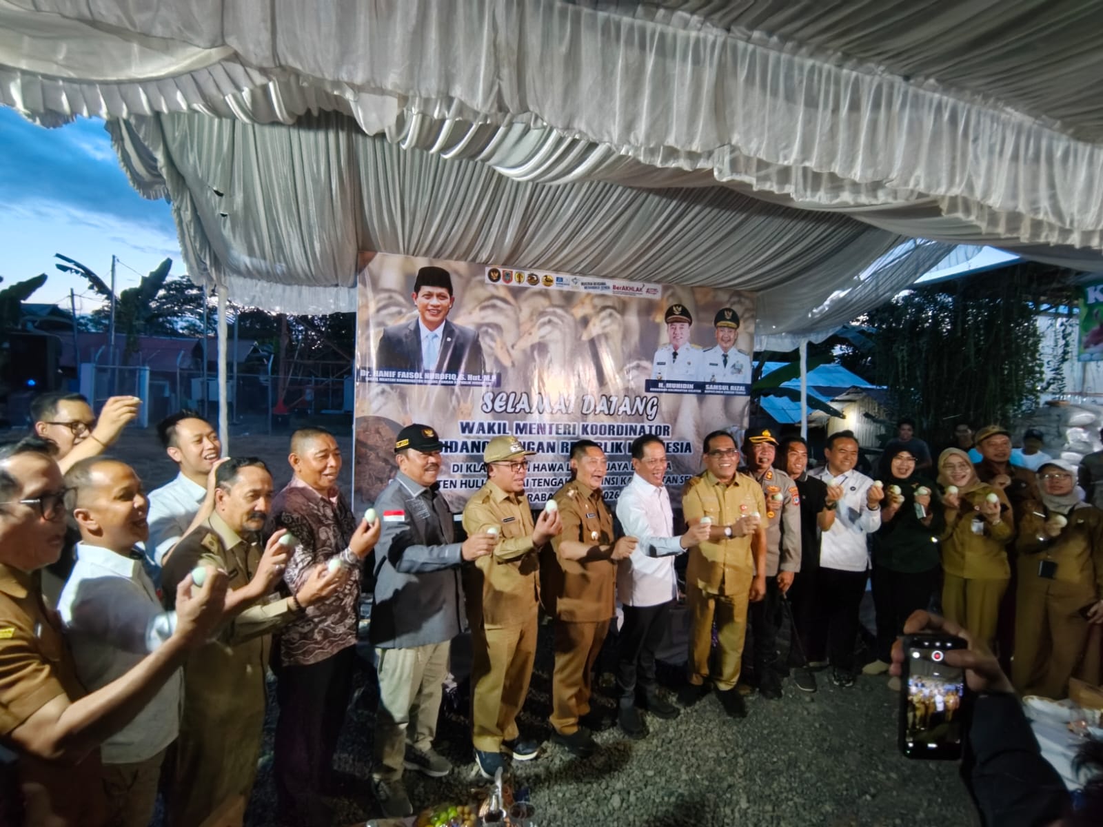 Wamen Koordinator Pangan Tinjau Kesiapan Sentra Peternakan Itik di HST