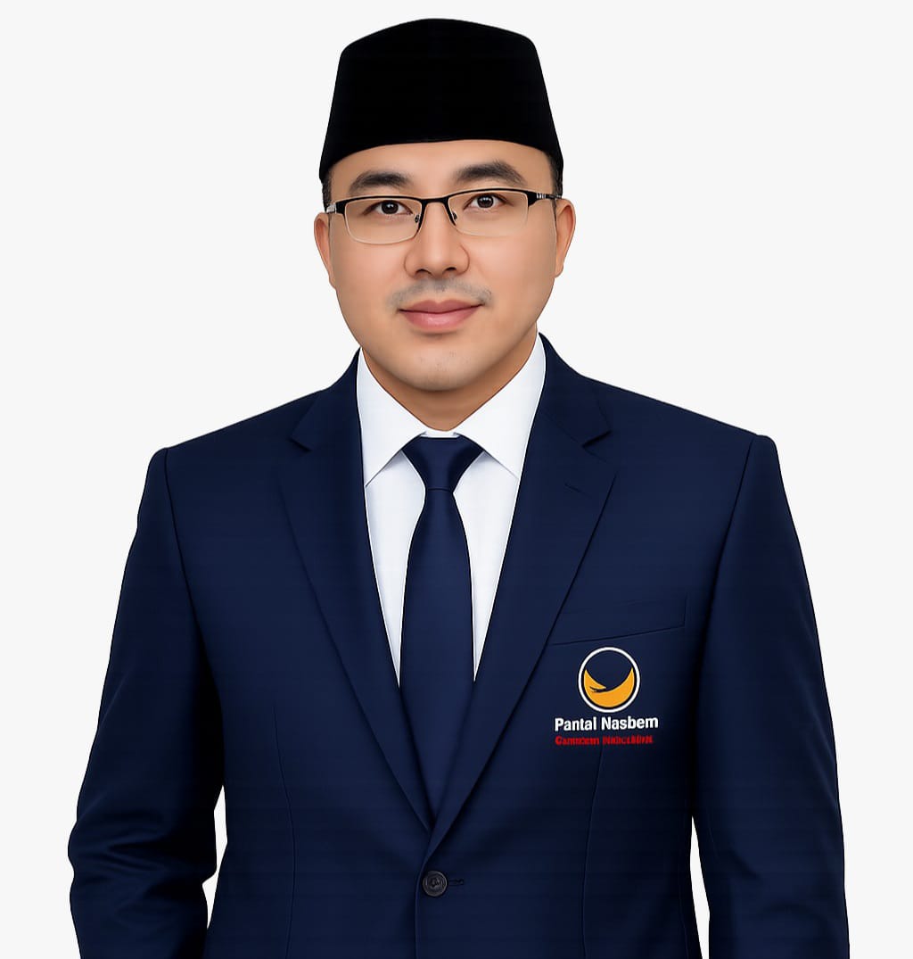 Legislator Ini Apresiasi Pembagian Bubur Asyura Ganal Group Mahakam Kapuas