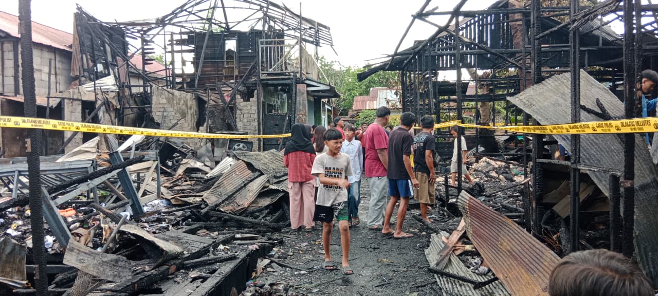 Kebakaran di Sungai Miai Dalam, Tiga Rumah dan Satu Bedakan Jadi Arang