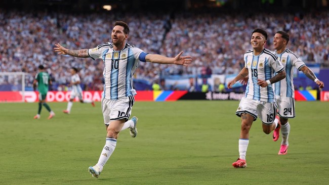 Argentina Vs Aljzair: Messi Hat-trick, Juara Bertahan Menang 3-0