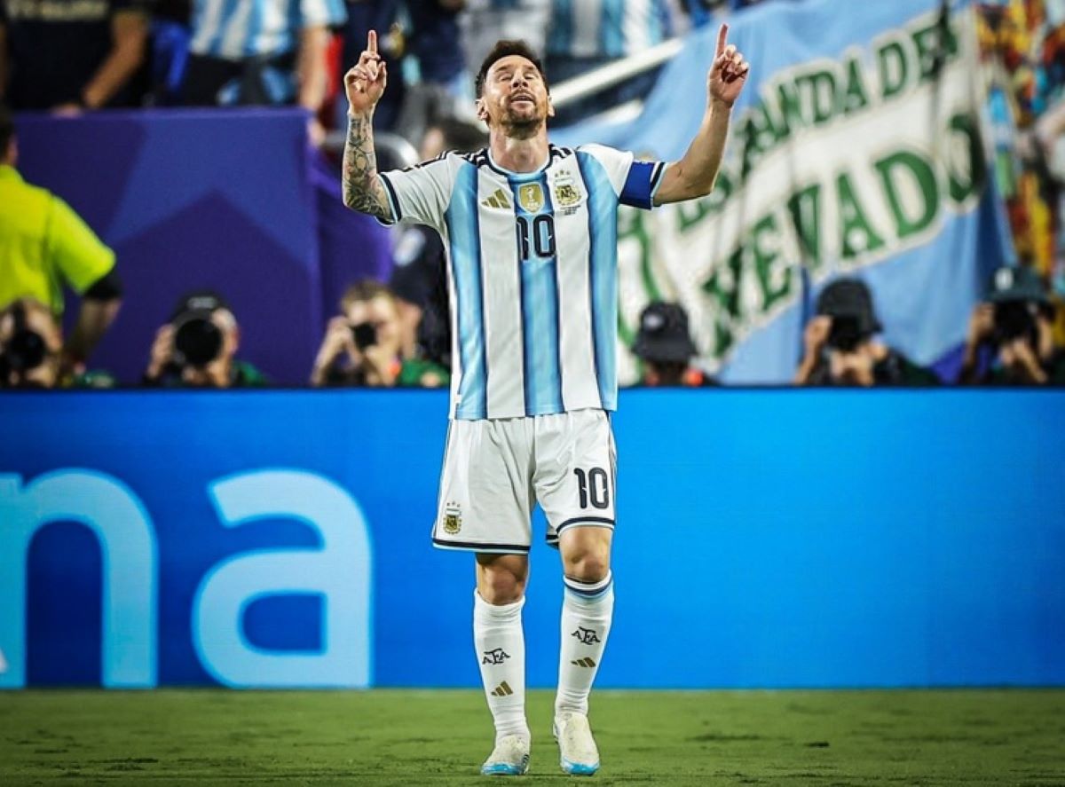 Cetak Hattrick di Laga Argentina vs Aljazair, Lionel Messi Resmi Jadi Top Skor Sepanjang Masa Piala Dunia!