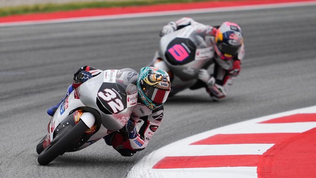 Hasil Race Moto3 Hungaria 2026: Veda Ega Pratama Finis Posisi 16 meski Start dari P9!
