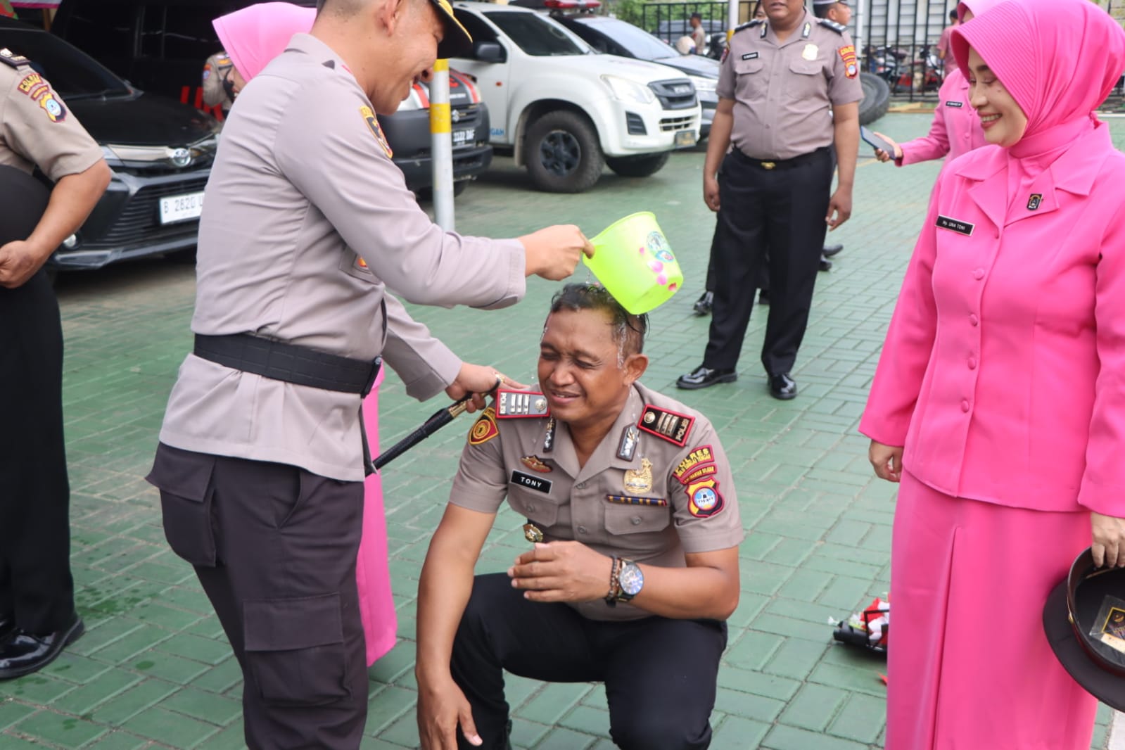 49 Personel Polres HST Terima Kenaikan Pangkat