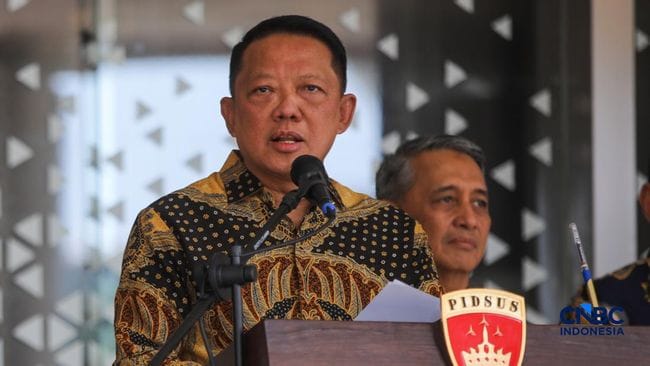 Mantan Jampidsus Febrie Adriansyah dan Don Ritto Dicegah ke Luar Negeri