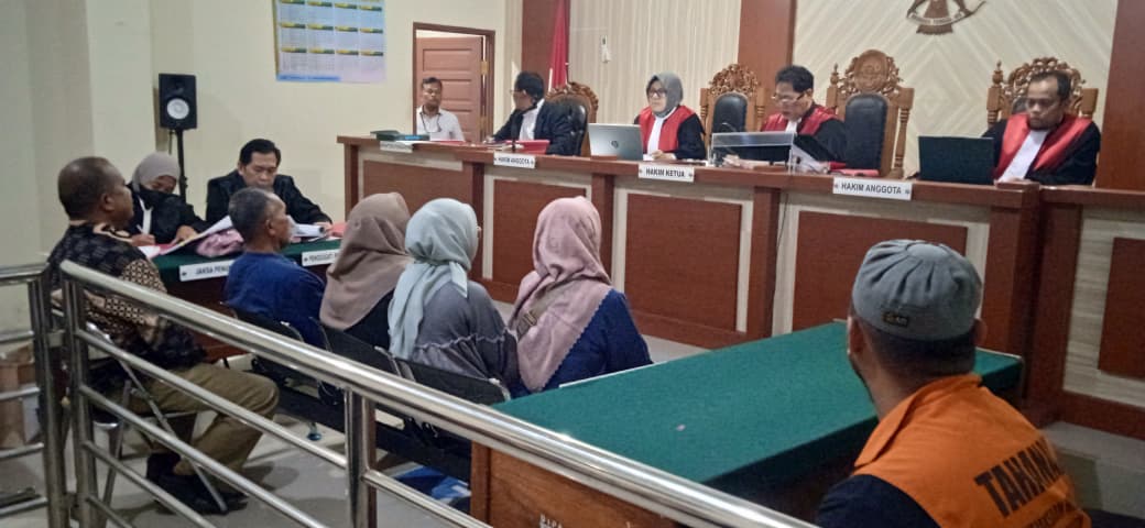 Percobaan Pembakaran Rumah Mertua Berakhir di Meja Hijau
